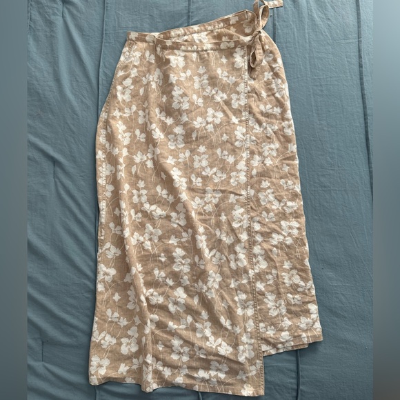Liz Claiborne Tan Maxi Wrap Skirt Casual - Picture 1 of 3